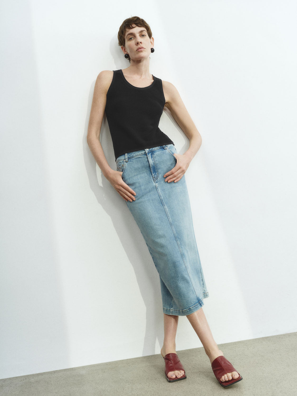 Knitted Sleeveless T-Shirts