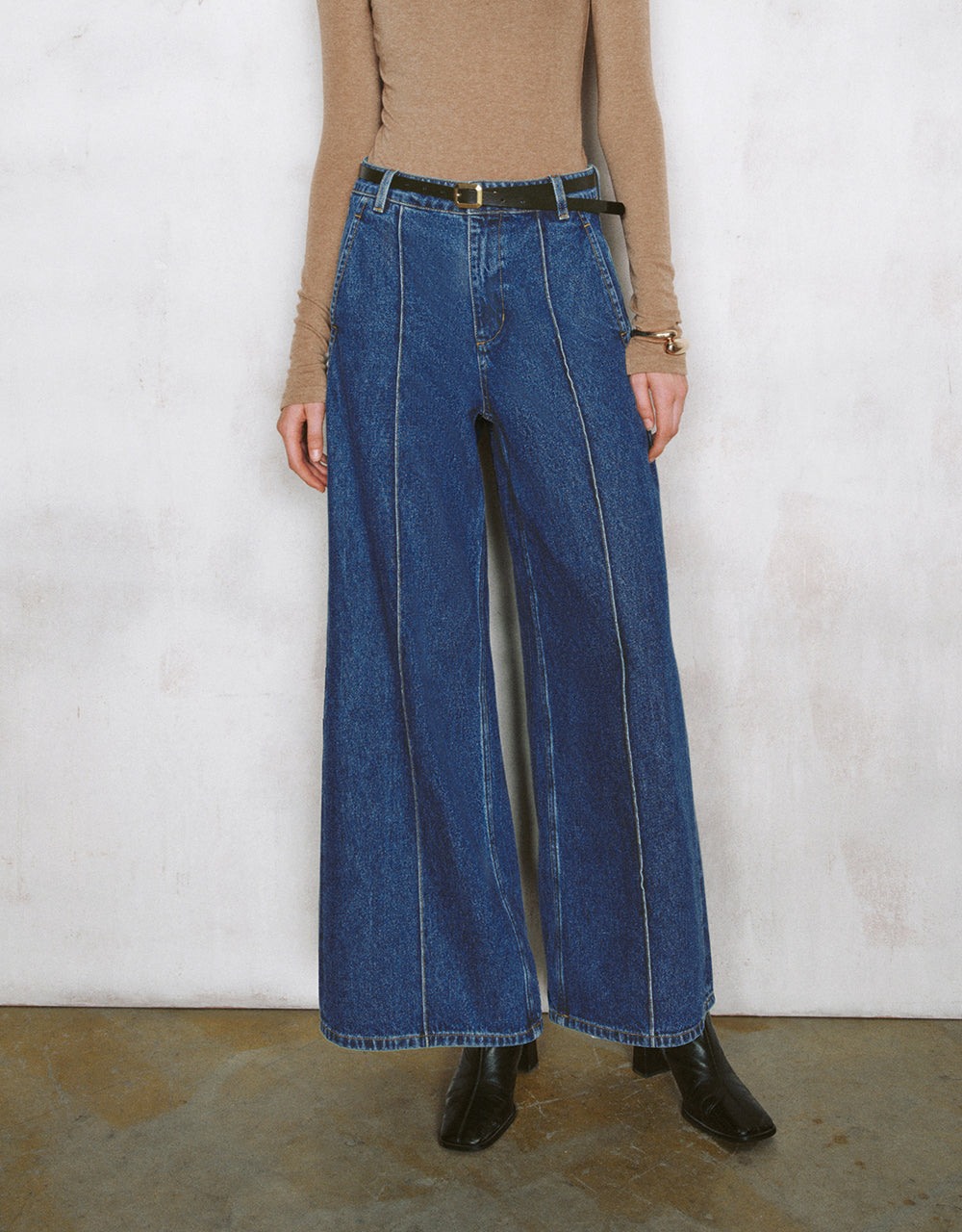 Straight Jeans