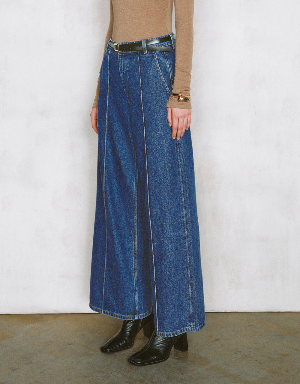 Straight Jeans