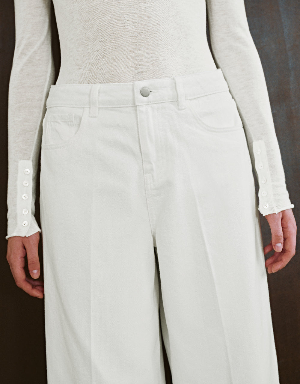 Wide-Leg Jeans