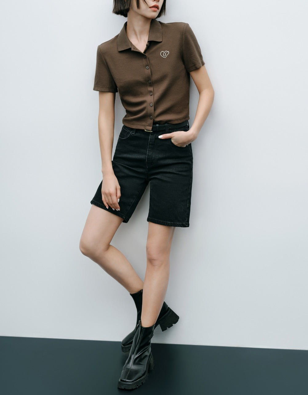 Linear Pattern Detail Polo Shirt
