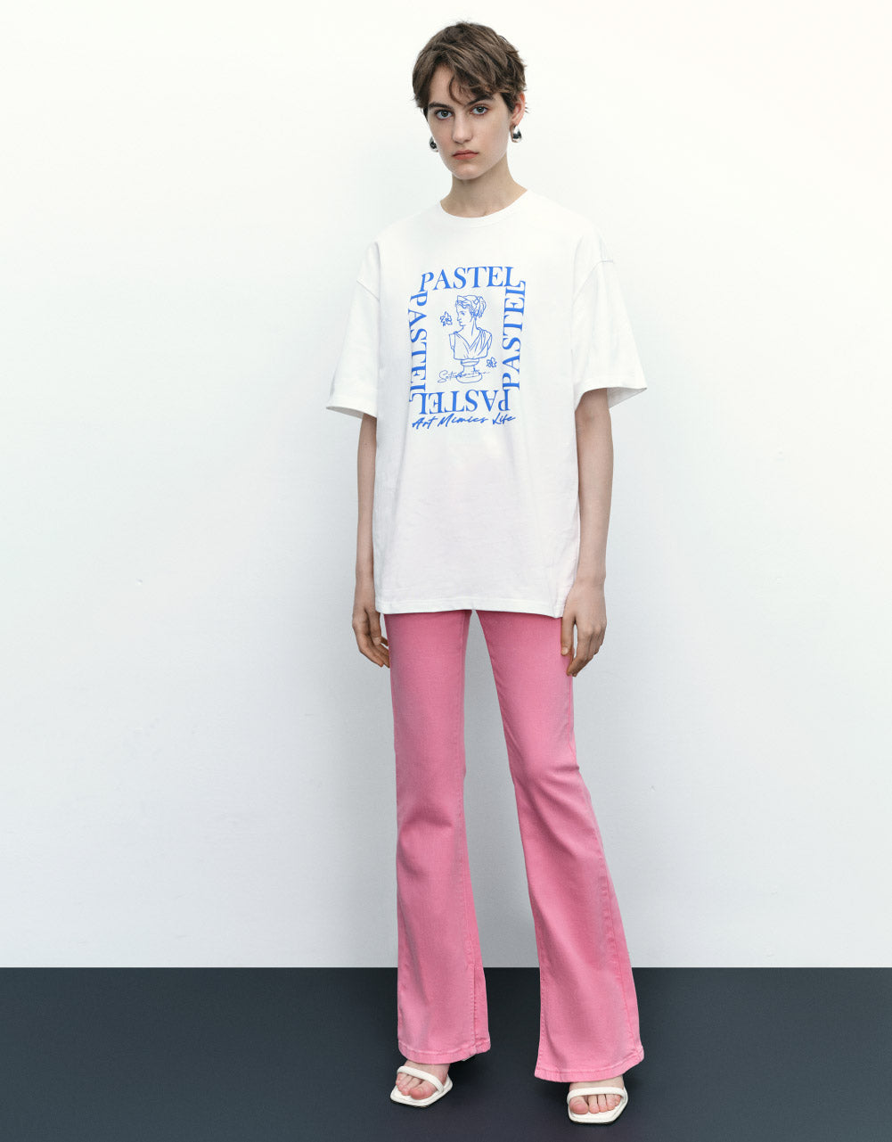 Crew Neck Graphic T-Shirt