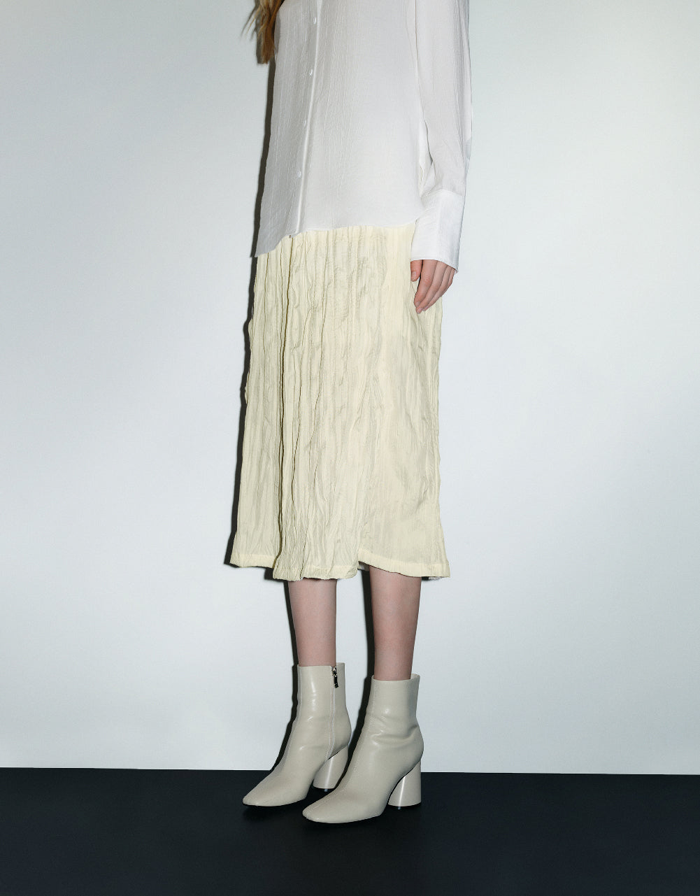 Elastic Waist Shirred Straight Skirt