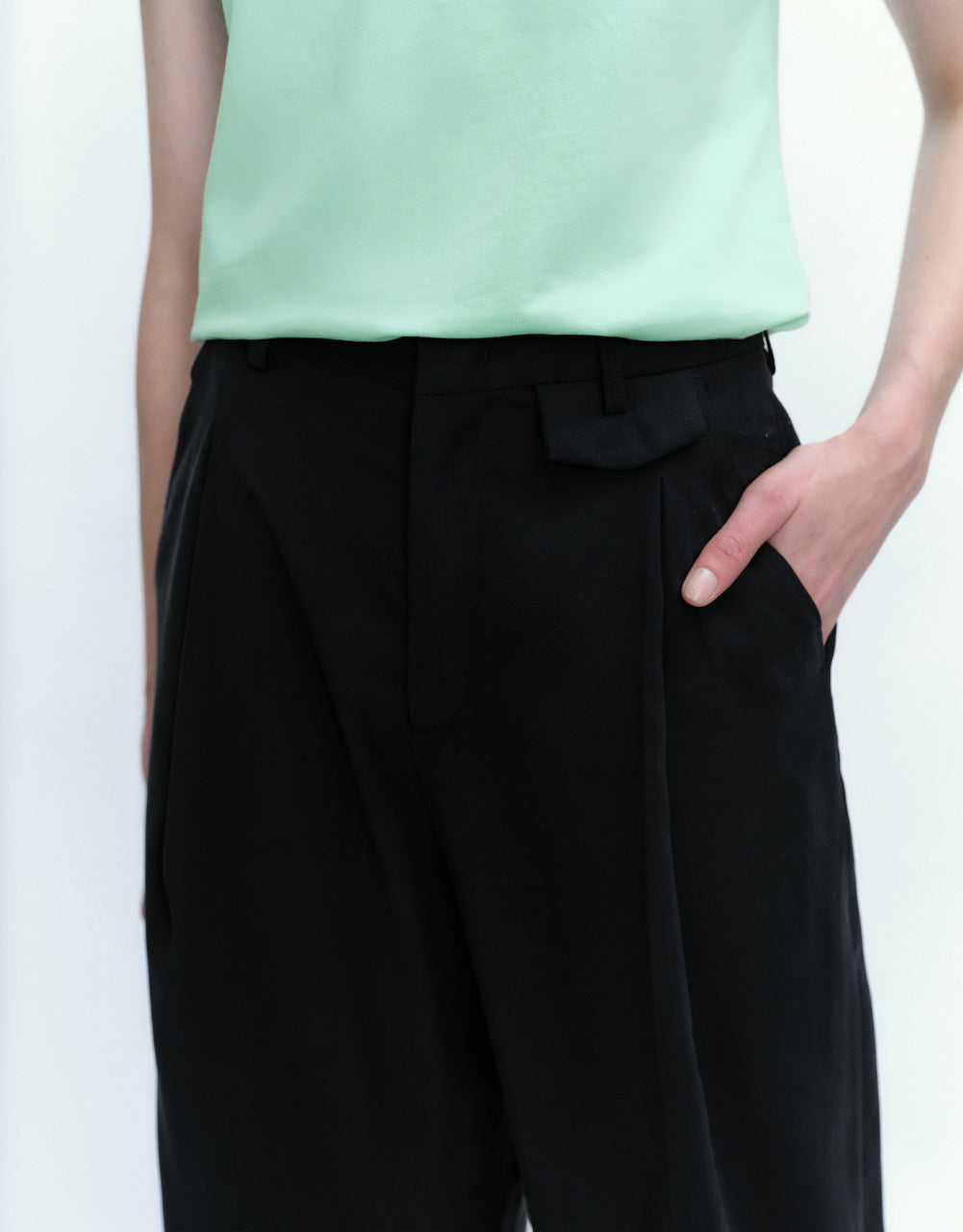 Thin Wide-Leg Pants
