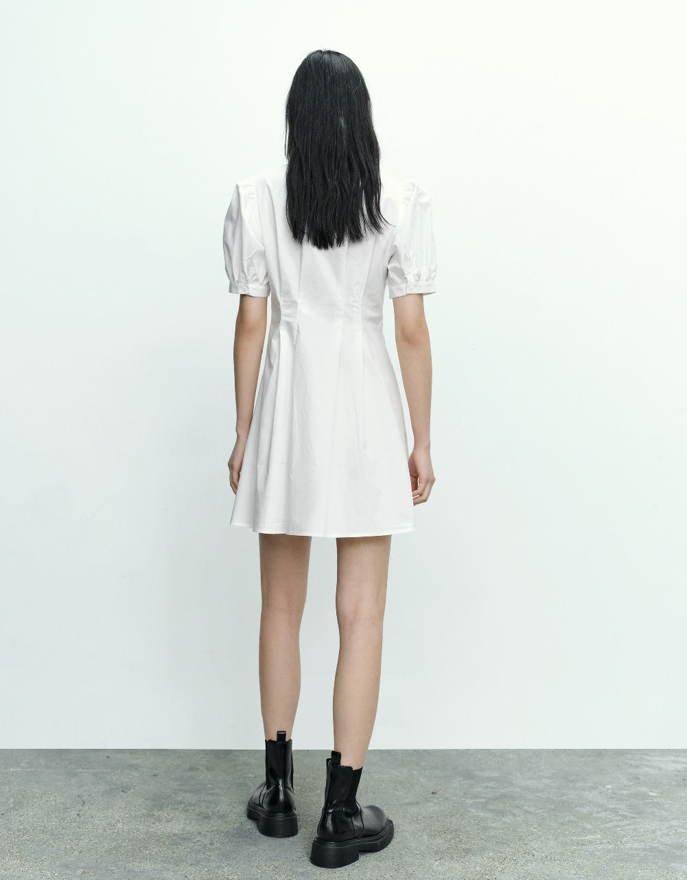 Standard Sleeve V-Neck Skater Dress