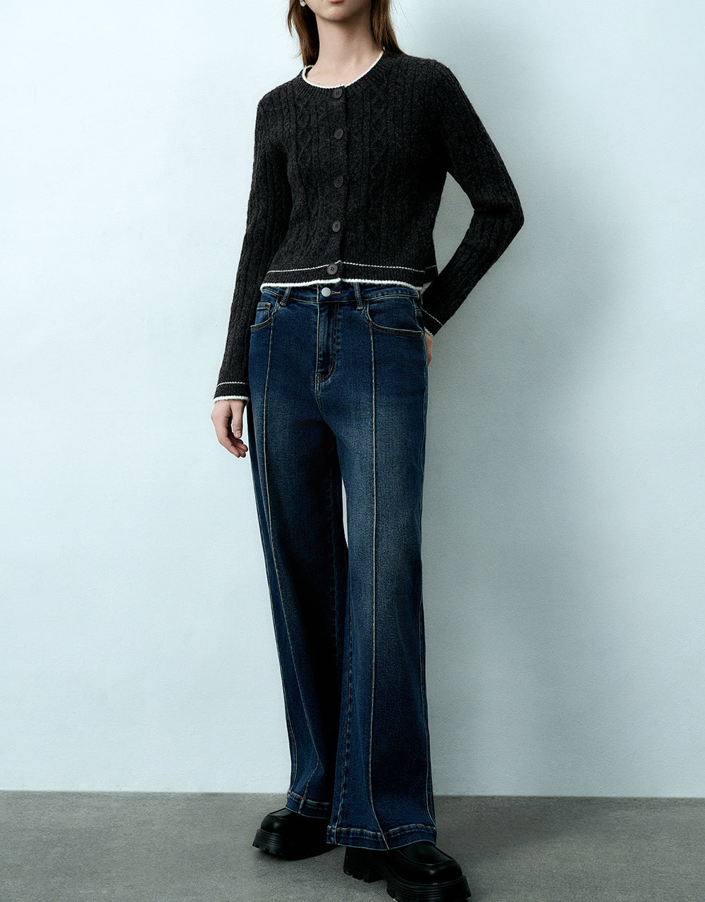 Wide-Leg Jeans