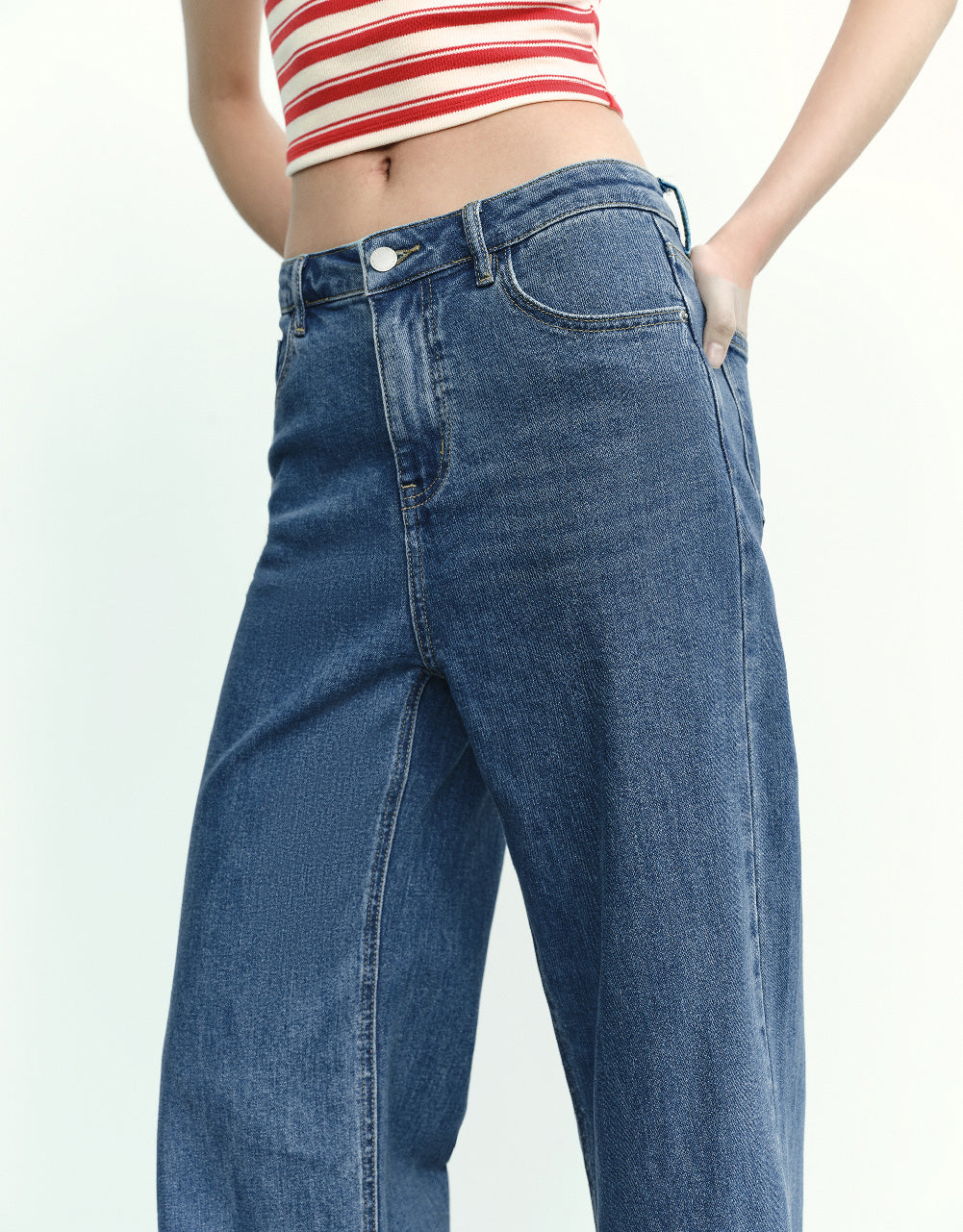 Thin Wide-Leg Jeans