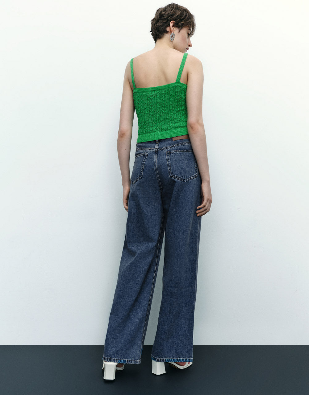 Mid-Waist Wide-Leg Jeans