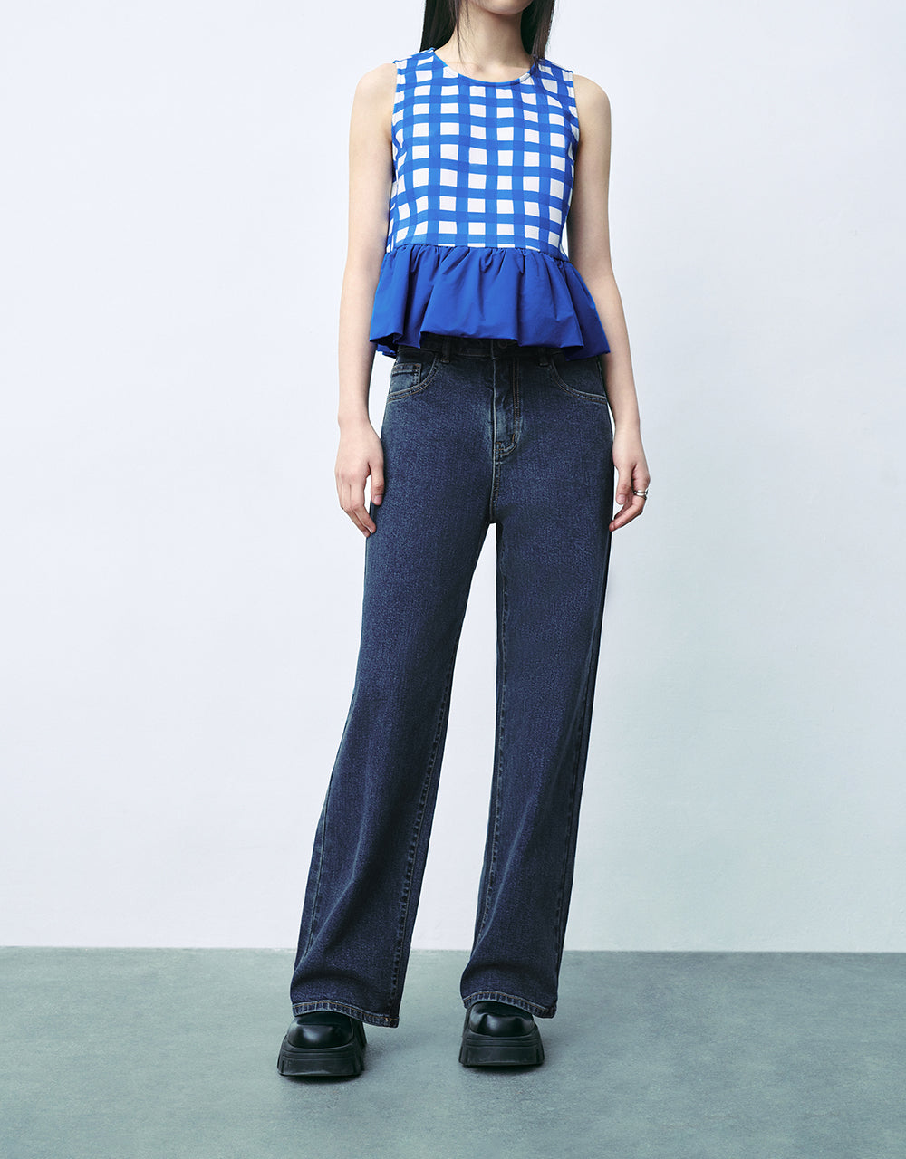 Wide-Leg Jeans