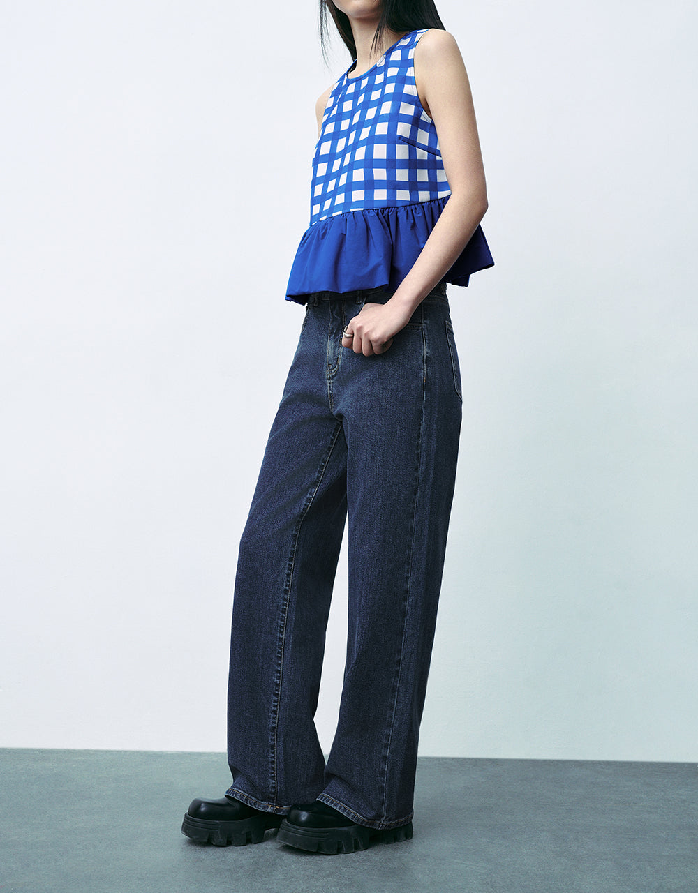 Wide-Leg Jeans