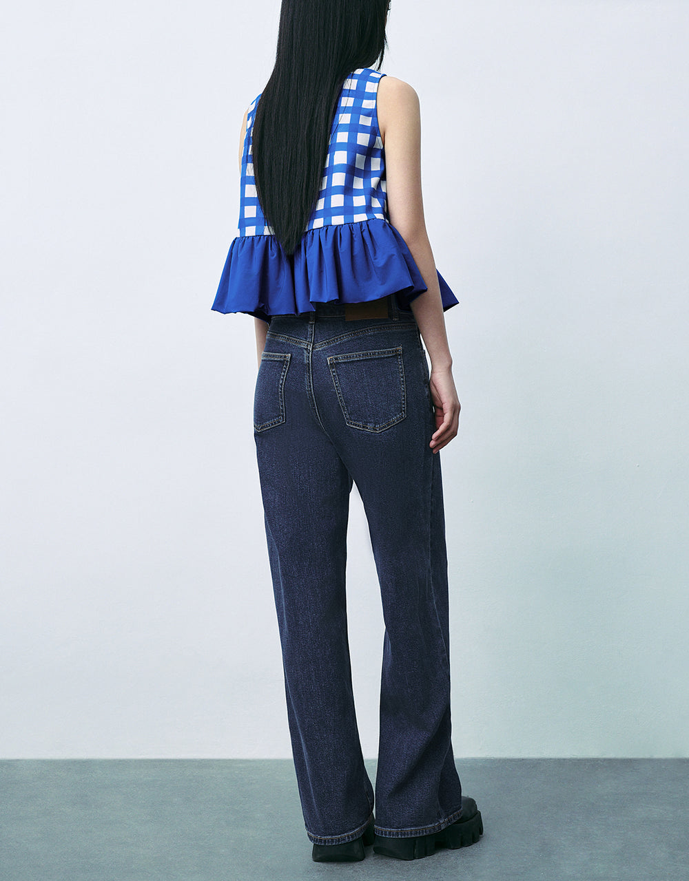 Wide-Leg Jeans