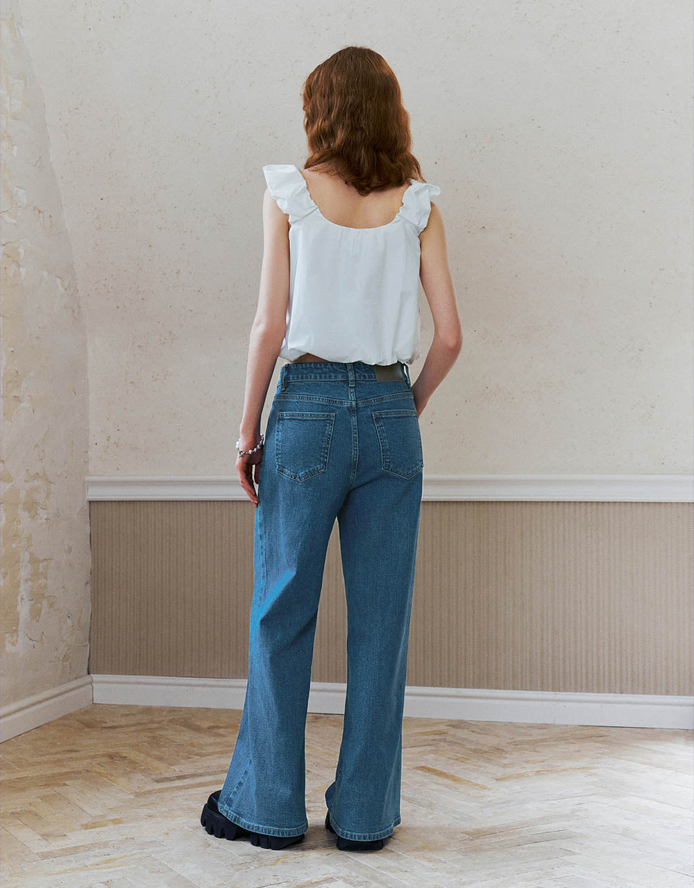 Front Pocket Wide-Leg Jeans