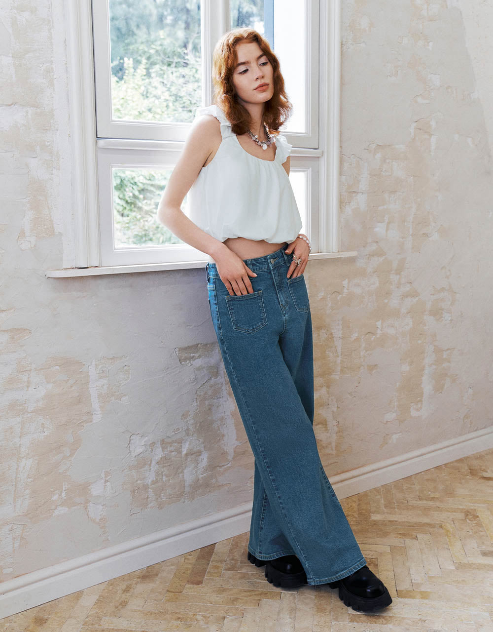 Front Pocket Wide-Leg Jeans