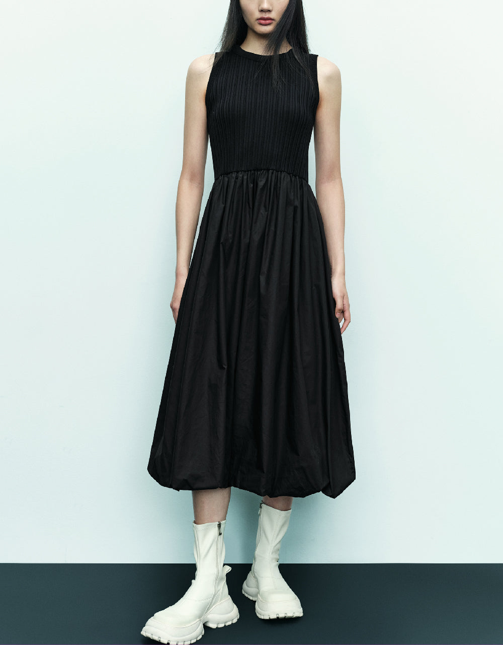 Sleeveless  Two-Toned Knitted Dress