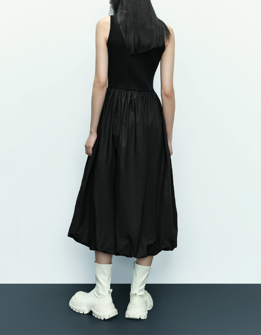 Sleeveless  Two-Toned Knitted Dress