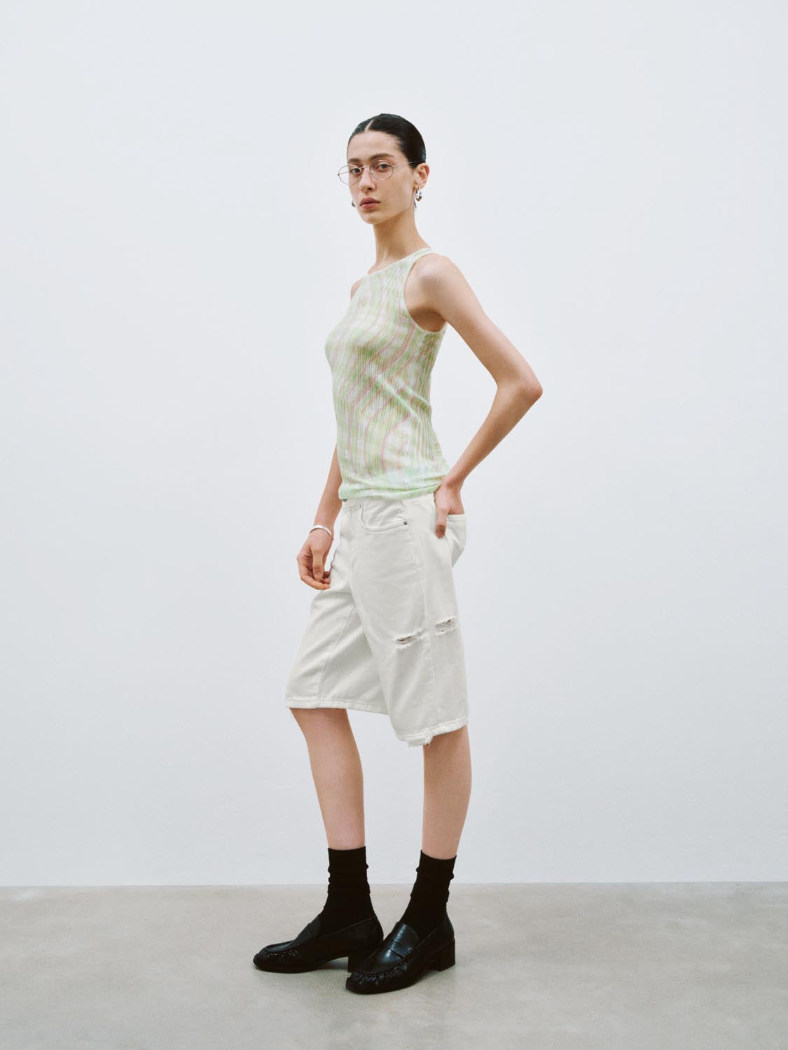 Knitted Sleeveless T-Shirts