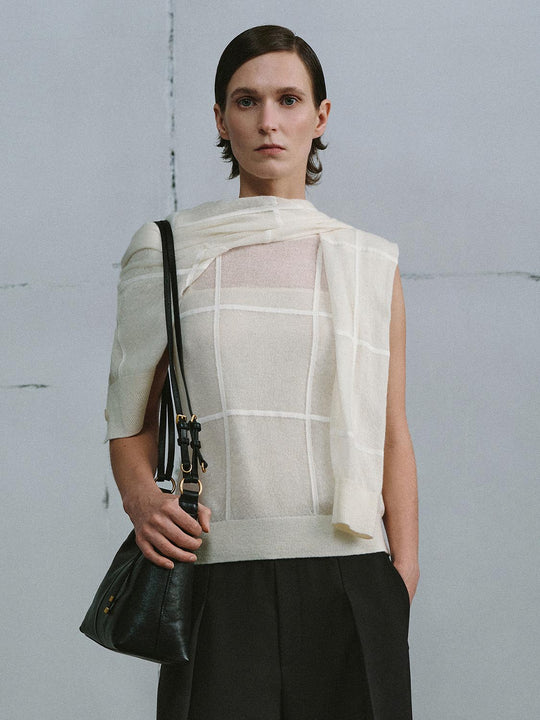 Contrast Check Sleeveless Knitted T-Shirts