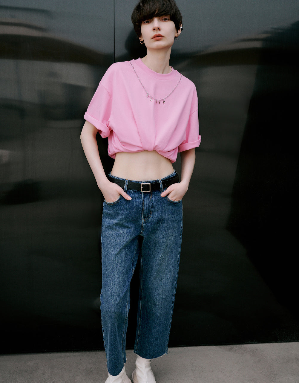 Drop Shoulder Sleeve T-Shirt With Necklace
