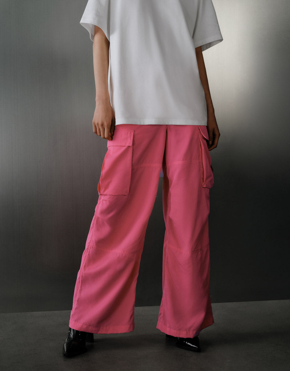 Multi-Pocket Wide-Leg Pants