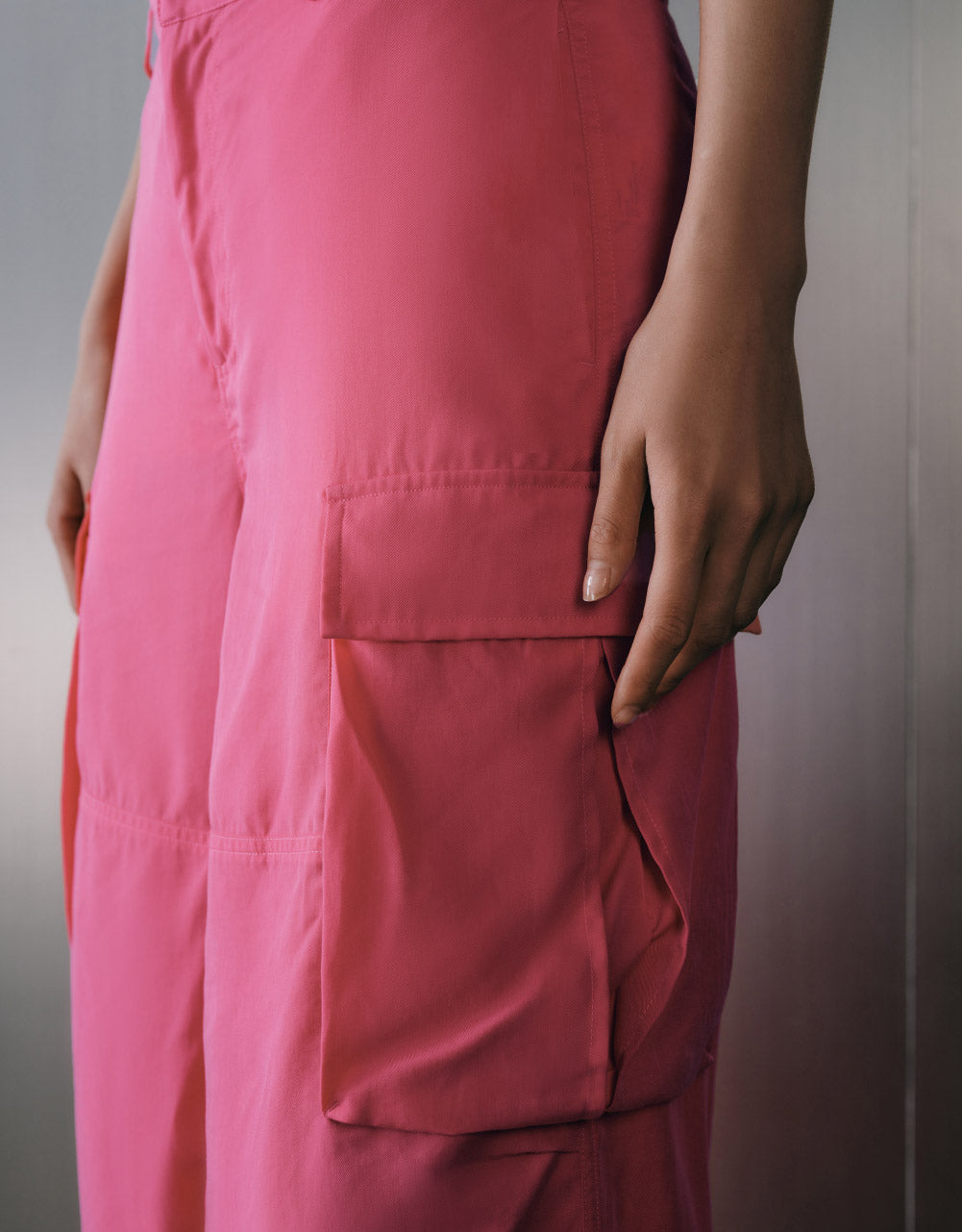 Multi-Pocket Wide-Leg Pants
