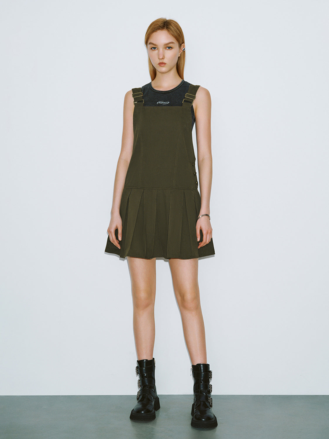 Sleeveless Square-cut Collar Pleated A-Line Dress