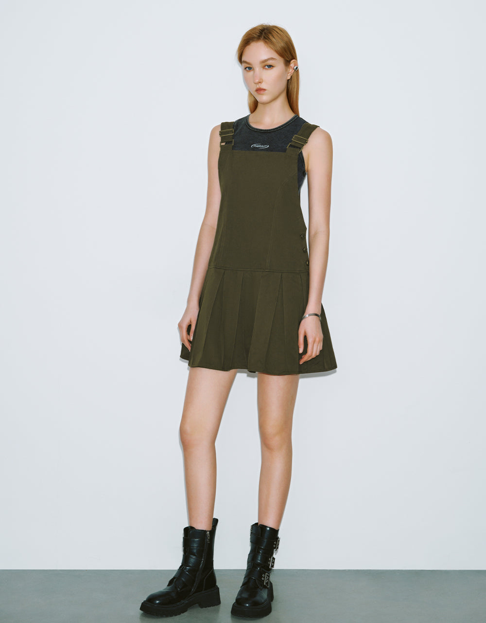 Sleeveless Square-cut Collar Pleated A-Line Dress