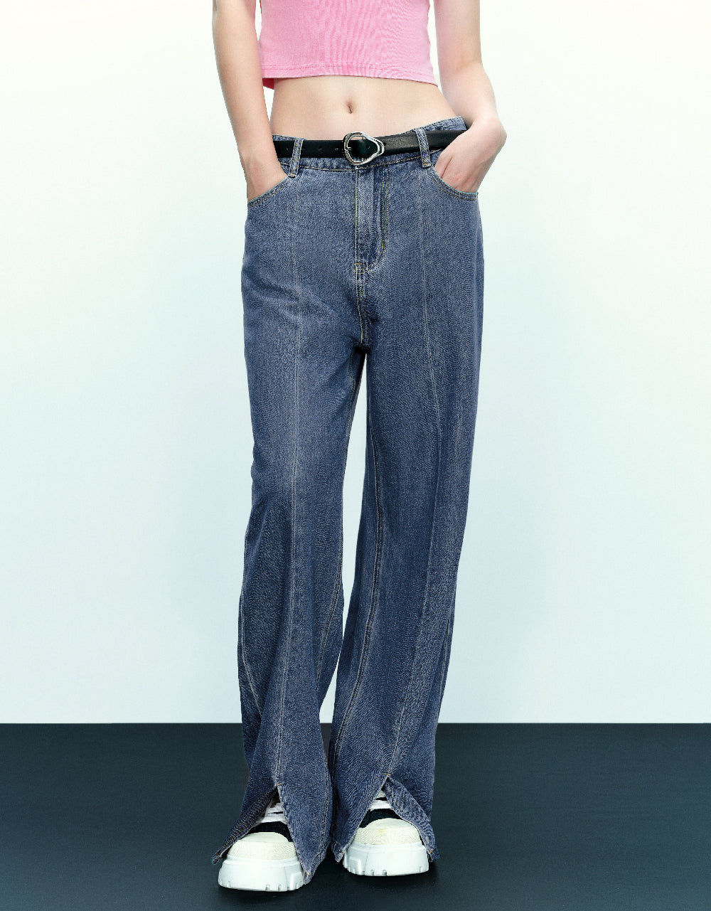 Wide-Leg Jeans