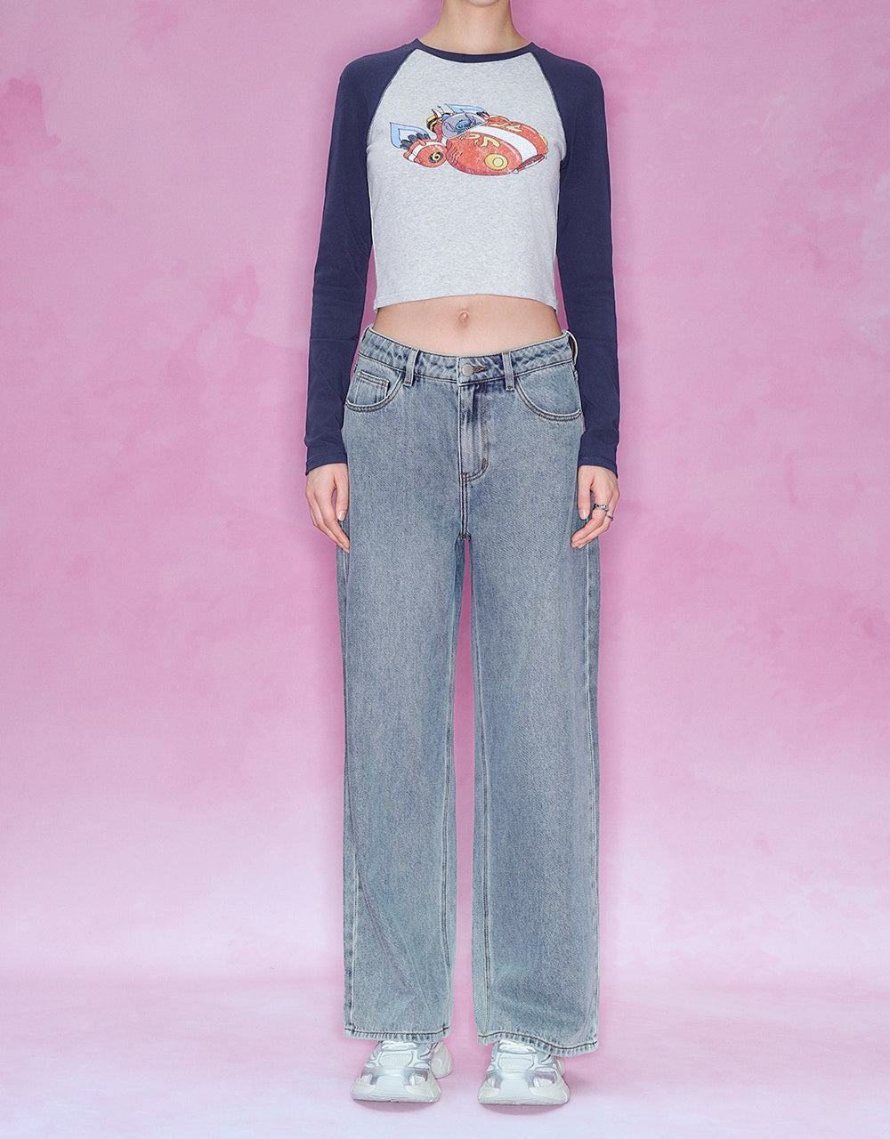Wide-Leg Jeans