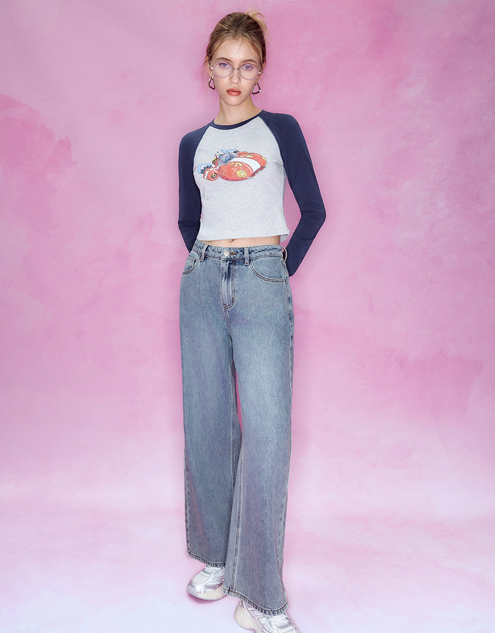 Wide-Leg Jeans