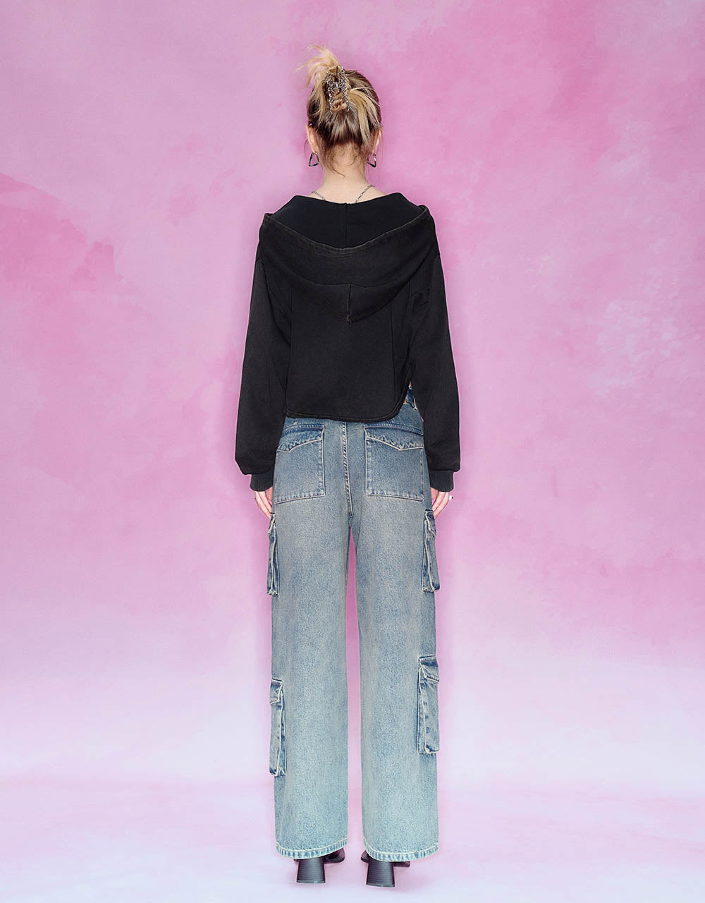 Multi-Pocket Wide-Leg Jeans