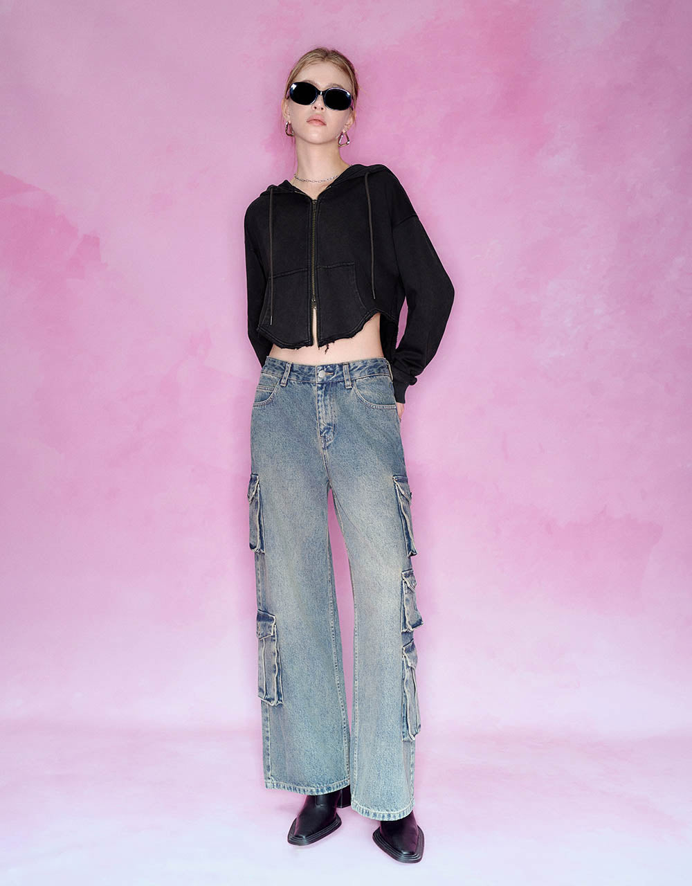 Multi-Pocket Wide-Leg Jeans