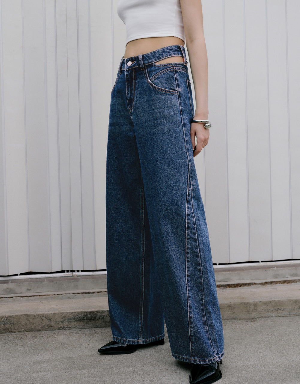 Cut-Out Jeans