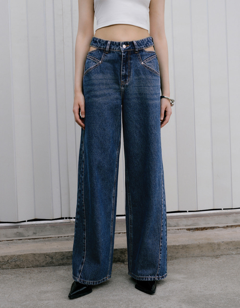 Cut-Out Jeans