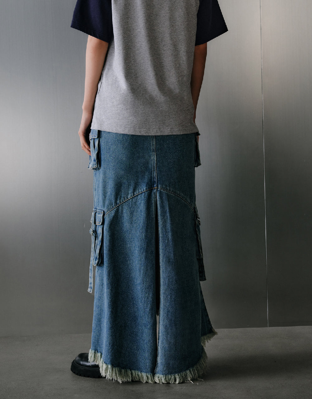 Raw Hem Denim Skirt With Pockets
