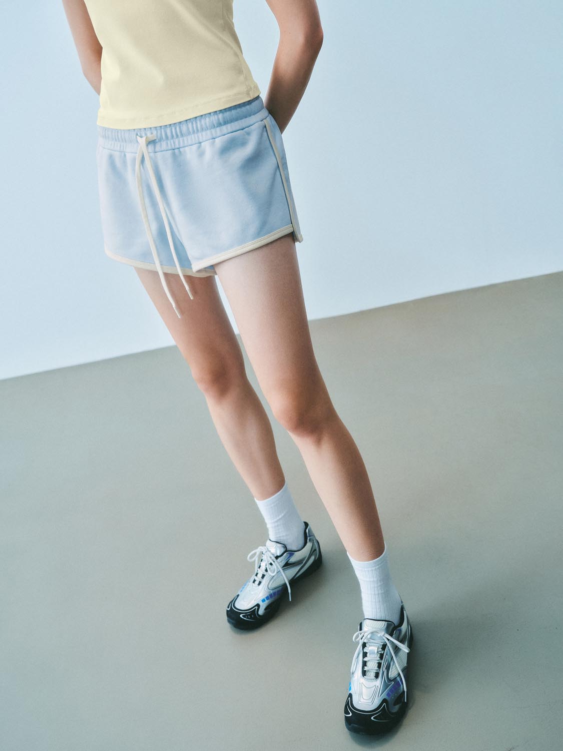 Contrast Trim Drawstring Shorts
