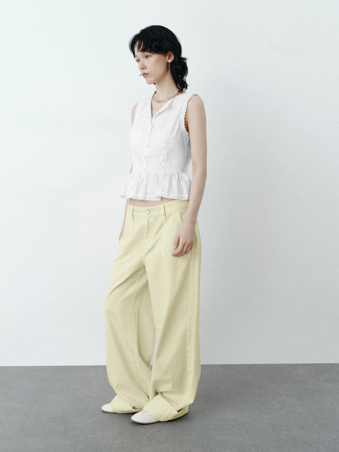 Sleeveless Ruffle Hem Shirts