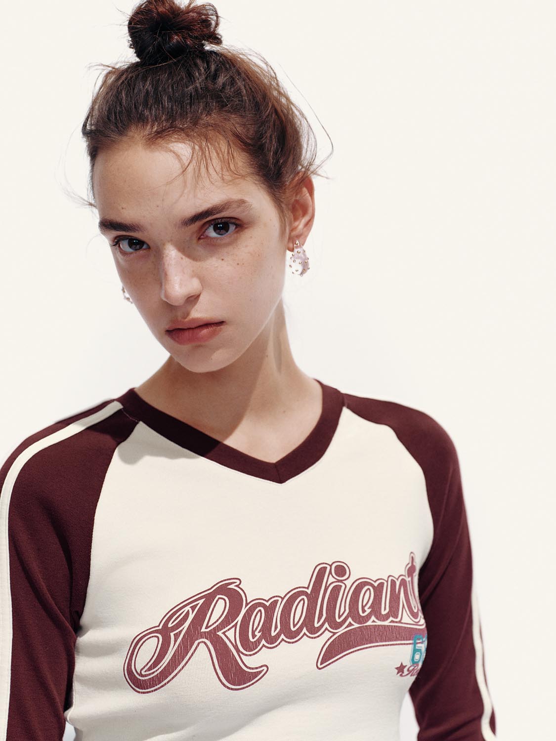 Contrast-Color Letter Long-Sleeve T-Shirts