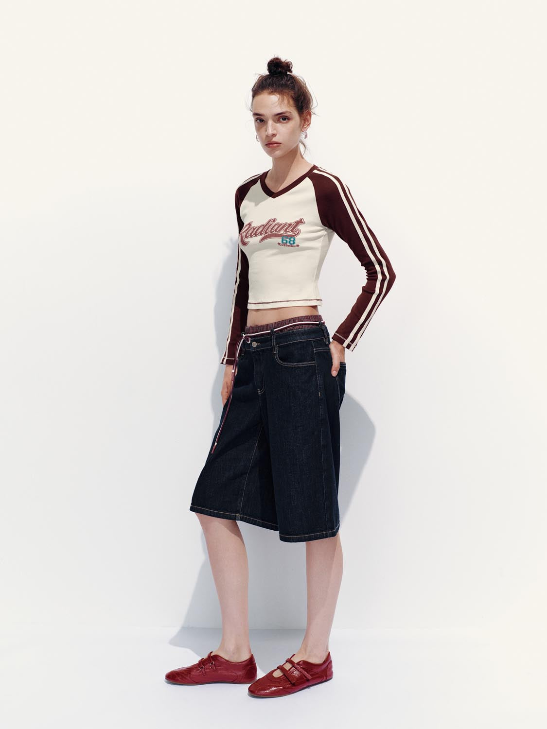 Contrast-Color Letter Long-Sleeve T-Shirts