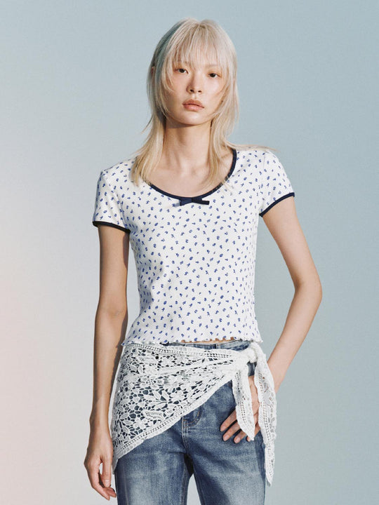 Scoop Neck Dotted Bow Detail Cropped T-Shirts