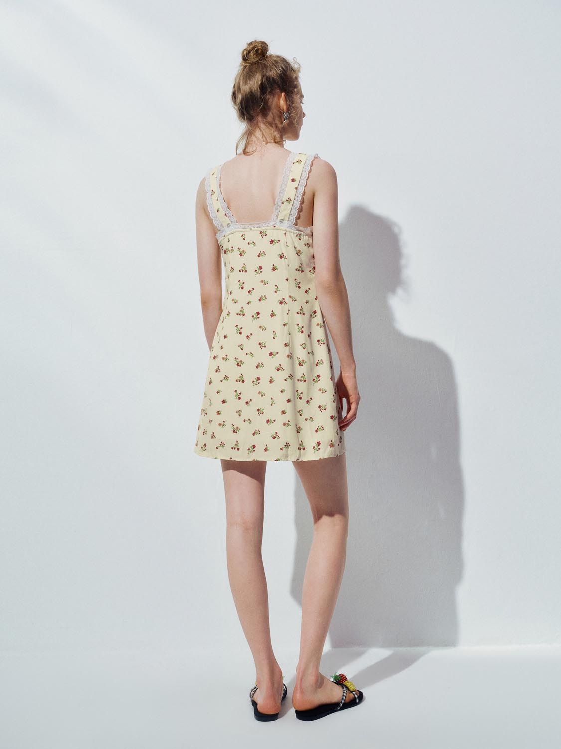 V-Neck Sleeveless Floral Mini Dresses