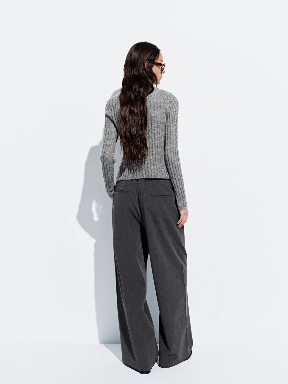 Ruffle Hem V-Neck Knitted Cardigans