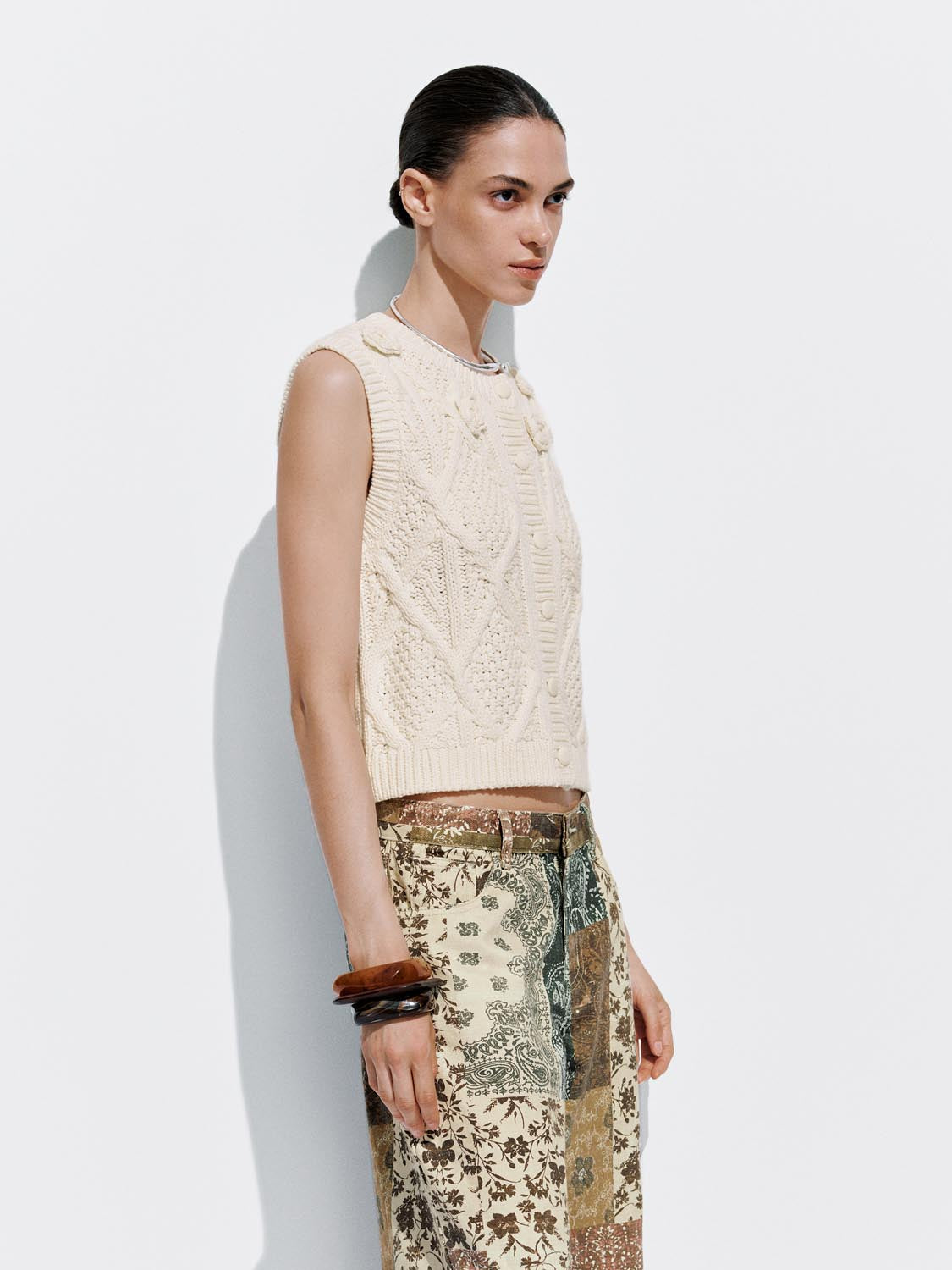 Cap Sleeve Cable Knitted Cardigan