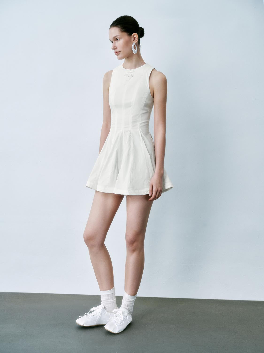 Flared Pleated Sleeveless Dresses