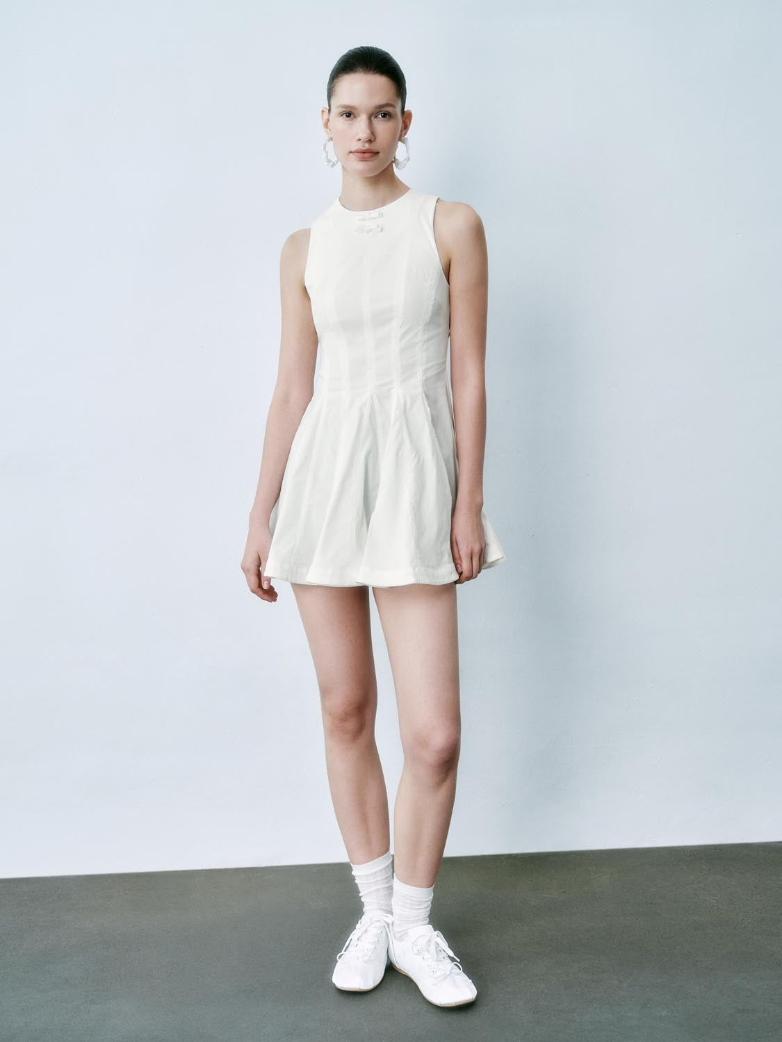 Flared Pleated Sleeveless Dresses