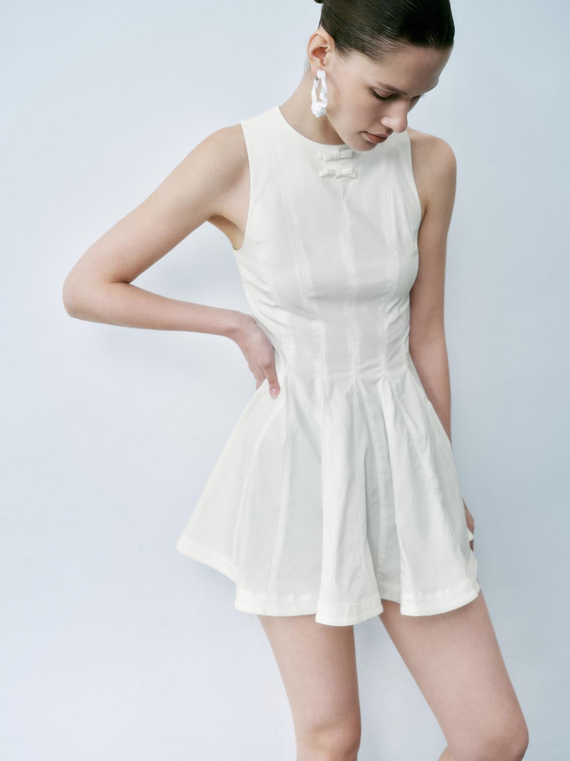 Flared Pleated Sleeveless Dresses