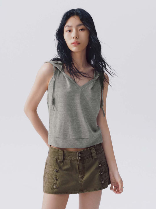 Knit Texture With V-Neck And Subtle Rib Detail And Stretch Knit Silhouette Vest