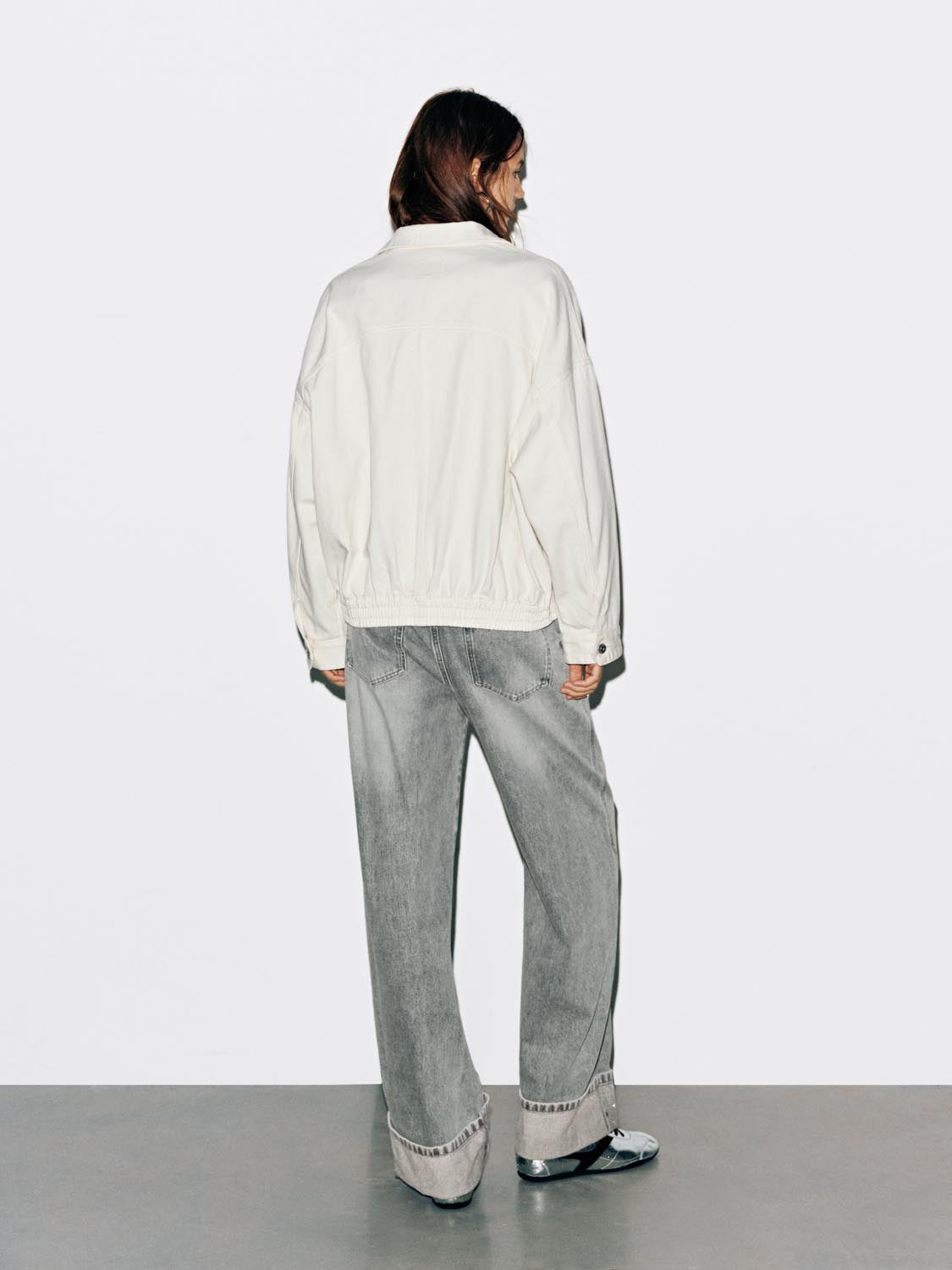 Loose Fit Barrel Leg Jeans