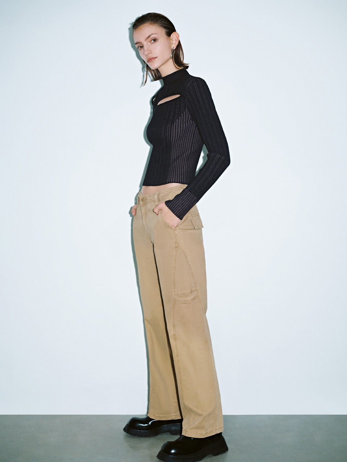 Cut Out Front Skinny Knitted T-Shirts