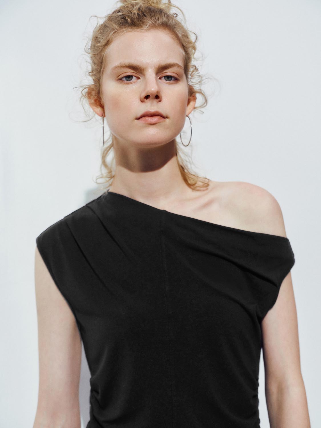 One Shoulder T-Shirts