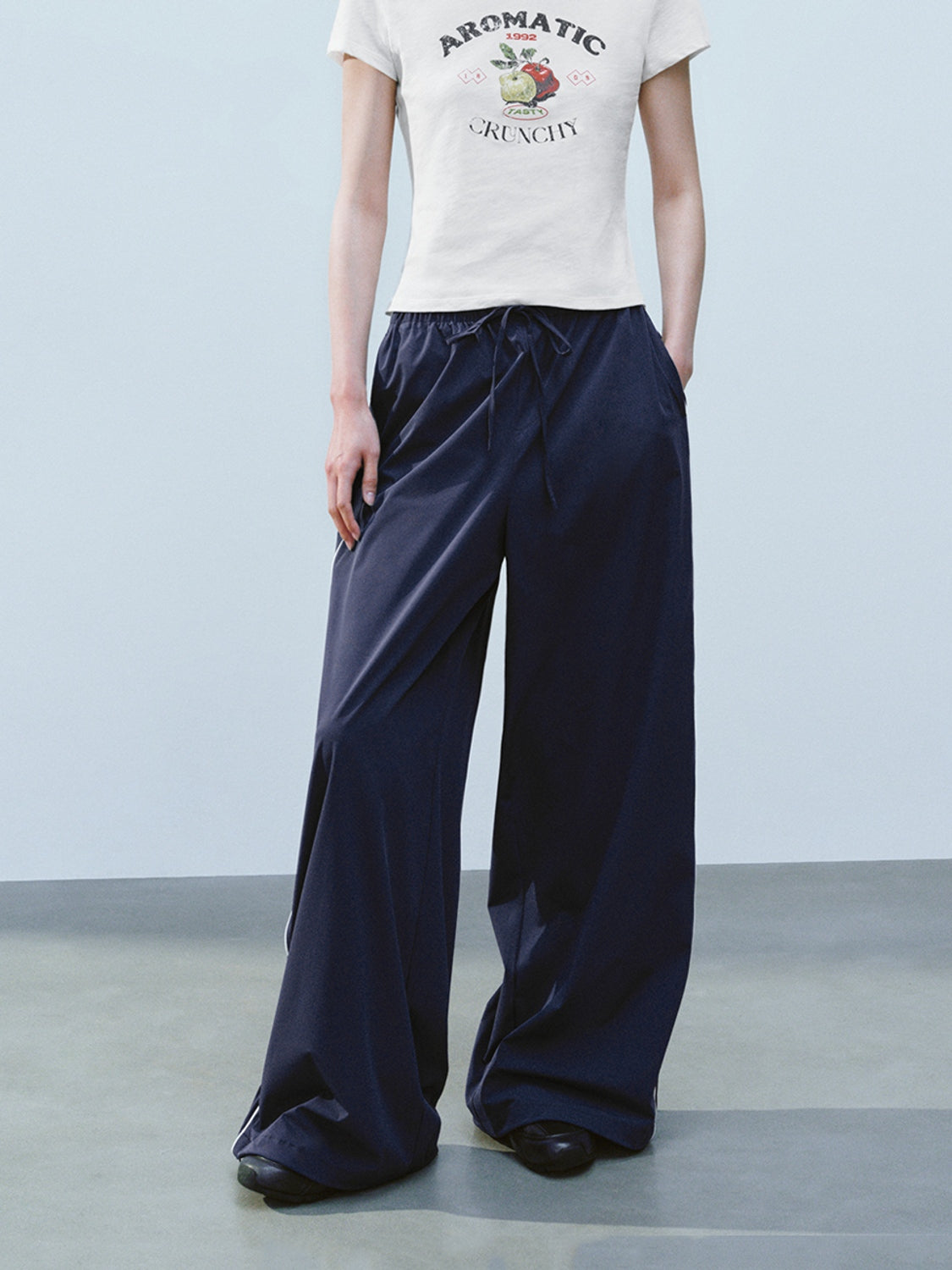 Drawstring Wide-Leg Pants